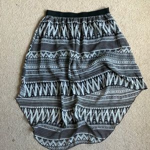 RUE21 high-low high-waisted skirt